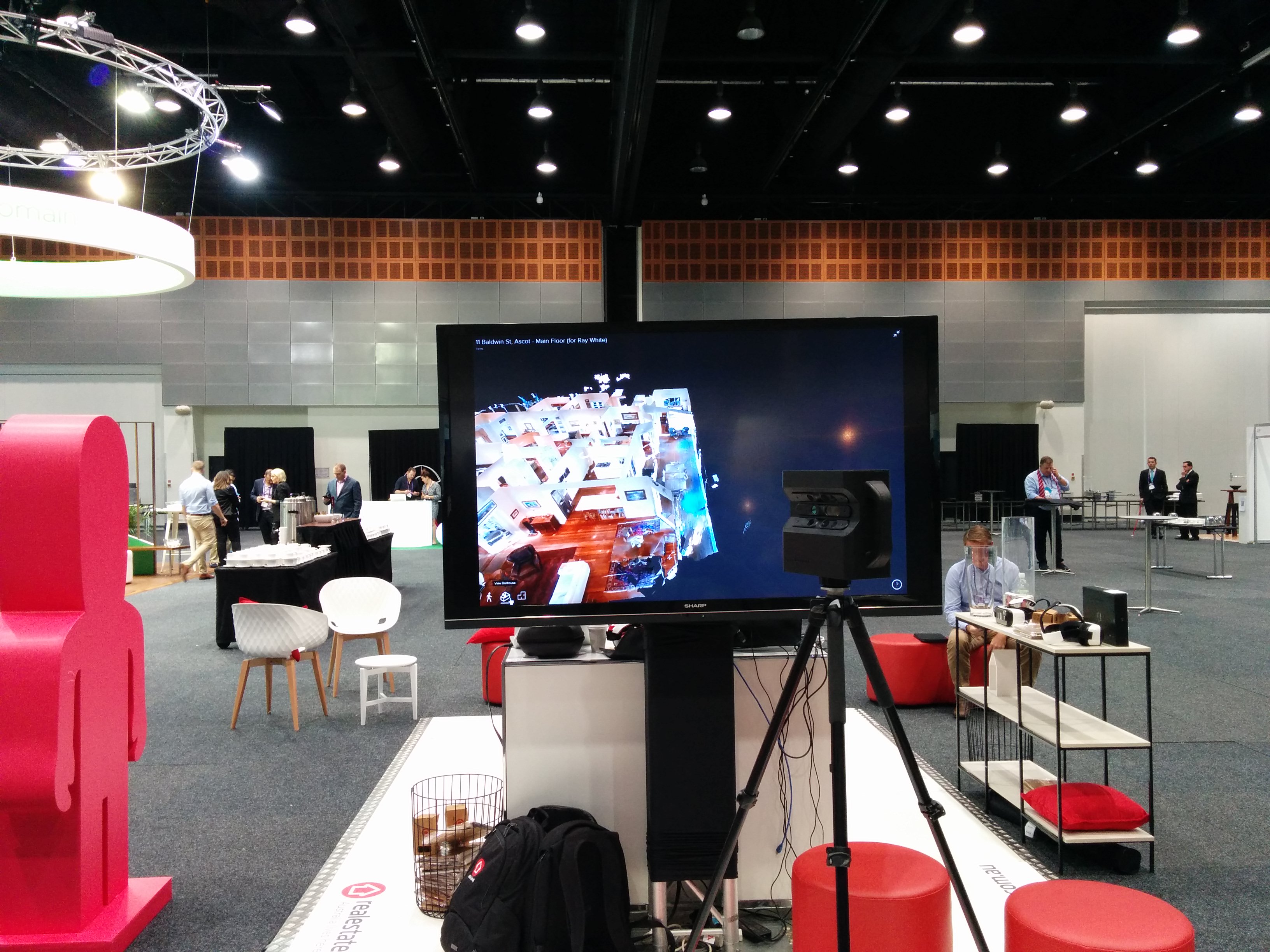 Matterport demo booth with 3D model on screen
