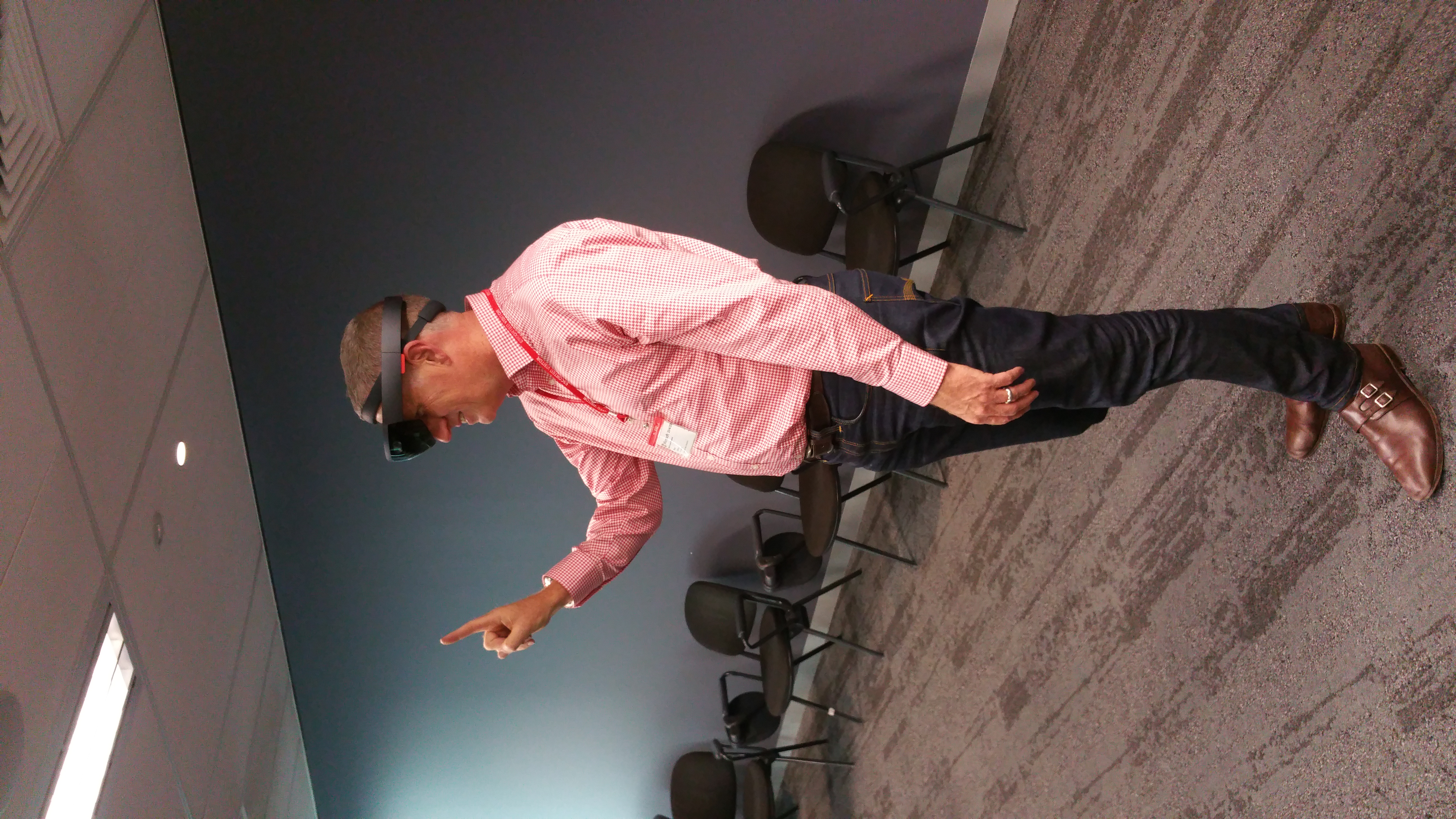 HoloLens gesture training